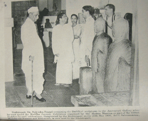 Dr. Rajendra Prasad visiting the Galleries in 1956 . Hon. Shri C.Subramanian, the then Education Minister, Government of Madras is also seen.