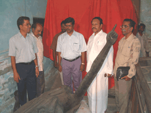 Inspection by Thiru. M. Thambidurai, Hon’ble Education Minister, Government of Tamil Nadu on 5.10.2002