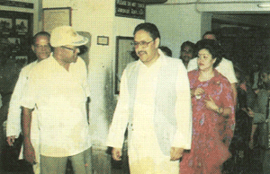 King Birendra and Queen Aishwarya of Nepal visited this Museum on 9.5.1993. Dr. V.N. Srinivasa Desikan, former Assistant Director of Museums guided in the galleries. 